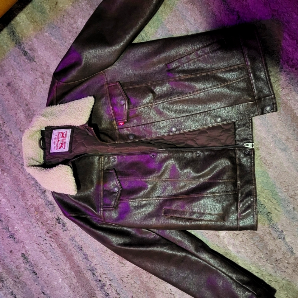 Levis sherpa lined leather jacket
